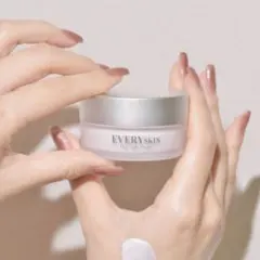 アイビー化粧品 ラベーシック 4 MOIST IN CREAM - メルカリ