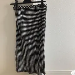 ストロベリーフィールズフレアスカートMサイズ