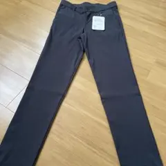 最終！訳有！感動パンツ！新品 テーパードストレッチ パンツ！