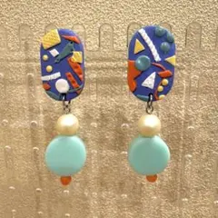 幾何学　個性的　カラフル　ブルー　ビーズ　ドロップ　ピアス　かわいい　おしゃれ
