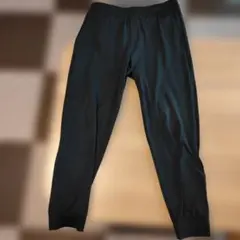 ユニクロ　AIRismウルトラストレッチアクティブジョガーパンツ ブラック