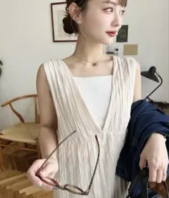 moment＋ シワ加工 Ｖネック ジャンスカ ワンピース ナチュラルのサムネイル