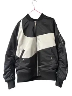 ナイキ スウッシュ リバーシブル ボンバー ジャケット