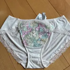 ワコールYue ショーツ　size L タグ付き　　新品未使用品のサムネイル