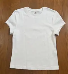 UNIQLO Tシャツ ホワイト Mサイズのサムネイル