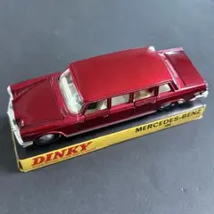 Dinky Toys Mercedes Benz 600のサムネイル