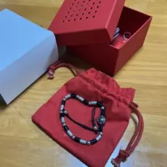 黒とシルバーのブレスレット
