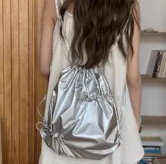 ナップサック　シルバー　ドローストリングバックパック　巾着リュック　グランジ