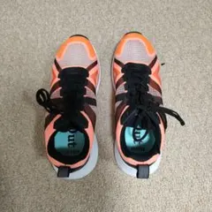 Item thumbnail for item acf6fc03-cf28-4d41-841e-5280db19f391