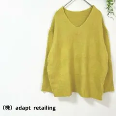 美品　adapt retailing vネックニット　サイドスリット　M