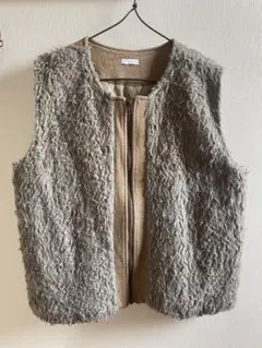 LUEUF グレー ファー風 ベスト