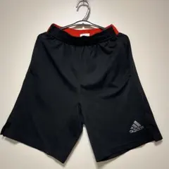 adidas 半ズボン 140サイズ 黒・赤