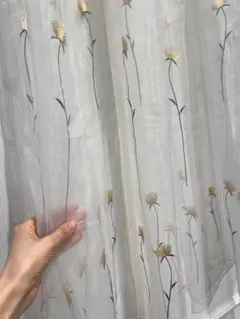 レースカーテン 花柄のサムネイル