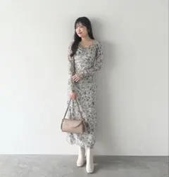 ココディール 小花サテンワンピース - メルカリ