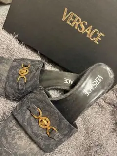 2026年最新】VERSACE レディース サンダル・ミュールの人気アイテム
