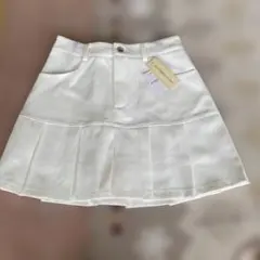 ホワイト プリーツスカート デニム風
