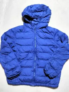 ユニクロ 青いフード付きダウンジャケット サイズ140cm
