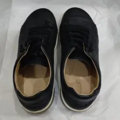 KEEN　レザー ブラックスニーカー