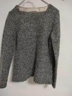 ユナイテッドアローズのグレーのミックスカラーのニット