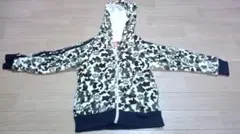 s*a様 BABYDOLL迷彩柄 アウター フード付き120センチ