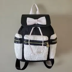 未使用　★Betsey Johnson スカル柄 リュック＆ポーチのセット ★のサムネイル