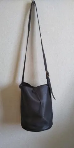 Koos　バケツ型ショルダーバッグ