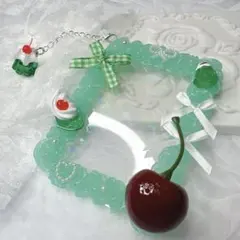 オリジナルチャーム付き♡ 硬質ケース　トレカケース　ホイップデコ　推し活　緑