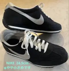 【NIKE】レディーススニーカー 黒　24.5cm