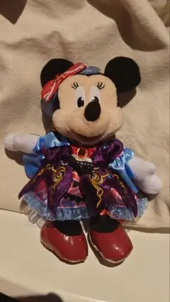 ディズニーハロウィン　2025　ミニー　ぬいぐるみバッジ