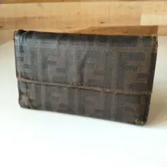 Fendi ブラウンモノグラム三つ折り財布