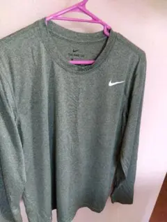 Nike 吸汗速乾 グリーン ロングスリーブTシャツ