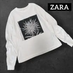 美品！　ZARA モノトーンフラワー　長袖カットソー