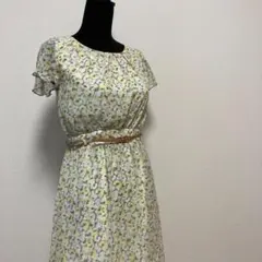 ミッシュマッシュ　膝丈　ワンピース　小花柄　イエロー　ベルト付き　半袖