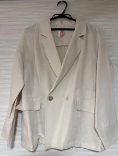 アイボリー テーラードジャケット 二つボタン