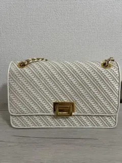 CHARLES & KEITH チェーンショルダーバッグのサムネイル