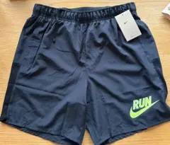 【新品】NIKE RUN エナジー　ランニングショーツ　黒Mのサムネイル