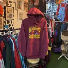 バーガンディ　パーカー　フーディ　Minnesota カレッジ