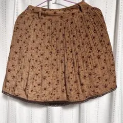 花柄スカート　ミニスカート　小花柄　レース　ブラウン　茶色　レトロ　フリル