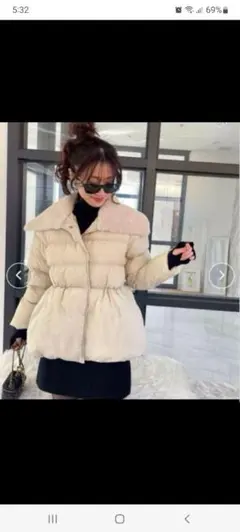 クリーム色 ダウンジャケット 襟付き