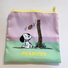 スヌーピー　スクエアポーチ