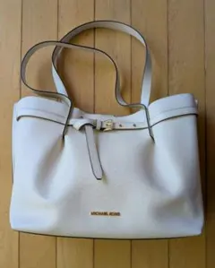 MICHAEL KORS ホワイトトートバッグ
