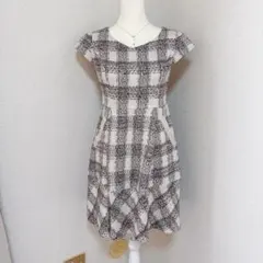 Feroux チェック柄 半袖 ひざ丈ワンピース