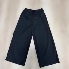 GU 黒 ストレートパンツ 130