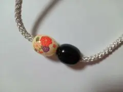 お値下げ★花柄と黒ビーズの帯留め（新品）シルバーカラー紐