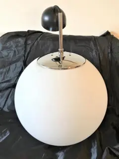 ヤマギワ株式会社　レトロ　シンプル　ホワイトペンダントライト 球形　P-567W ヤマギワ株式会社 レトロ シンプル ホワイトペンダントライト