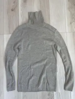 無印良品　Mサイズ ウール100% タートルネックニット　オフホワイト