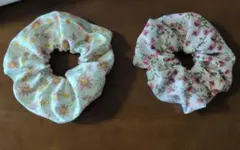 花柄シュシュ2点セット　ハンドメイド