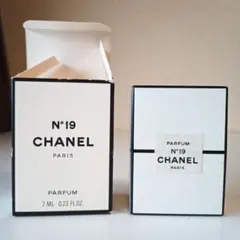 シャネルNo.19 パルファム 7ml 中身未開封 #2138
