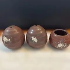 茶色の陶器の装飾品 3点セット