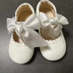 ホワイトリボン付き　フォーマルシューズ　14センチ